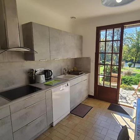 Casa de Férias Verte Rive - Maison Climatisee En Bord De Dordogne La Roque-Gageac
